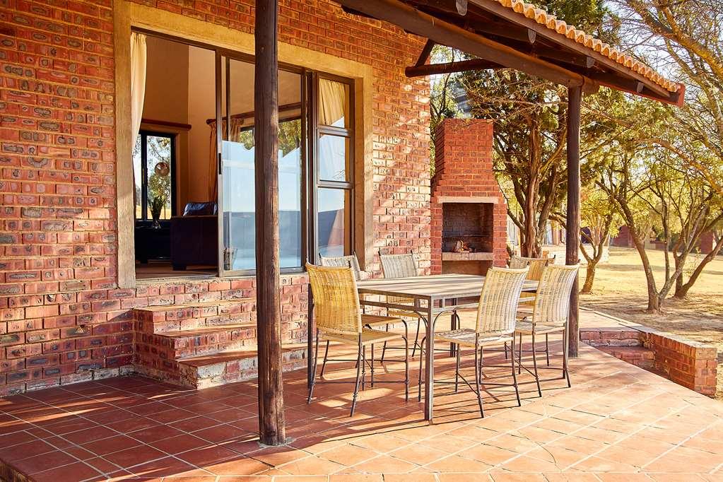 Hotel First Group Qwantani Harrismith Zimmer foto
