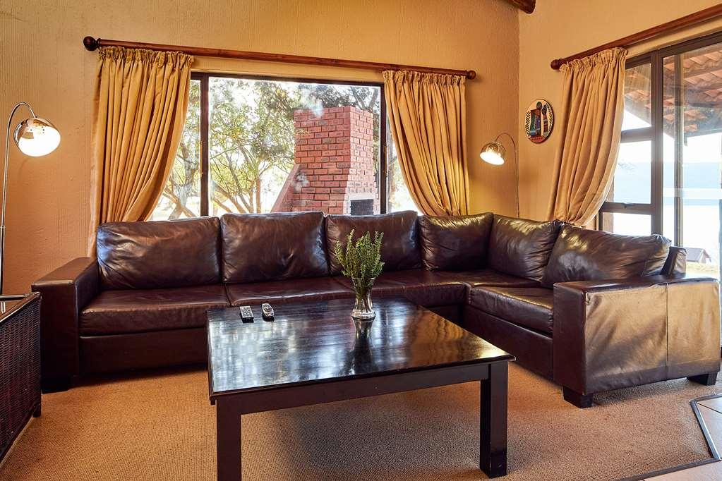 Hotel First Group Qwantani Harrismith Zimmer foto