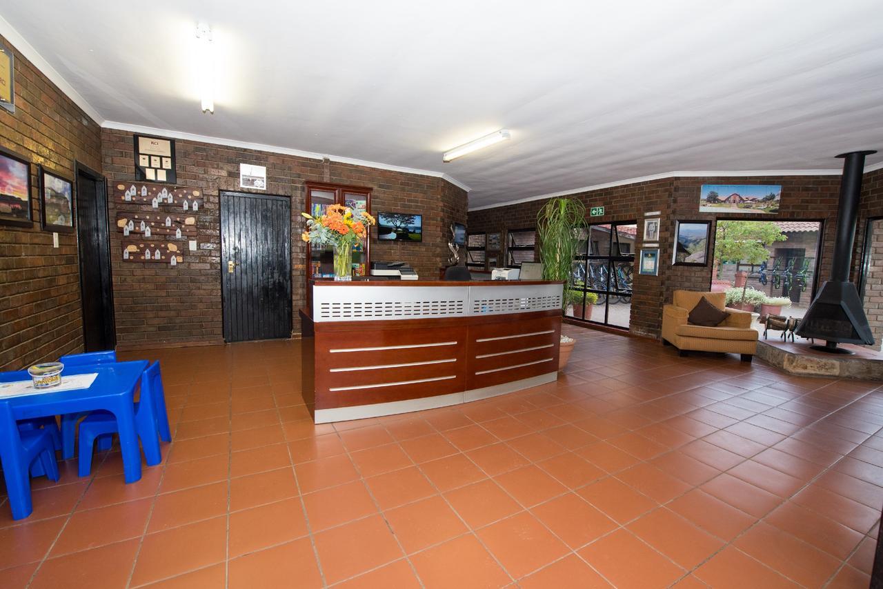 Hotel First Group Qwantani Harrismith Exterior foto