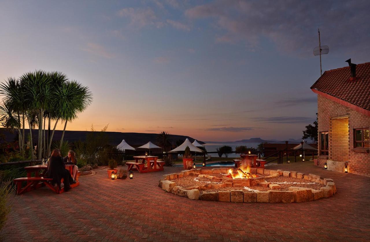 Hotel First Group Qwantani Harrismith Exterior foto