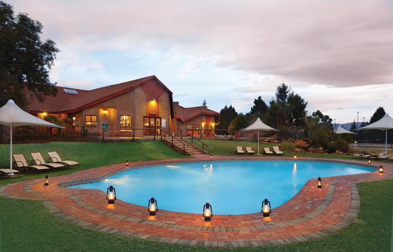 Hotel First Group Qwantani Harrismith Exterior foto
