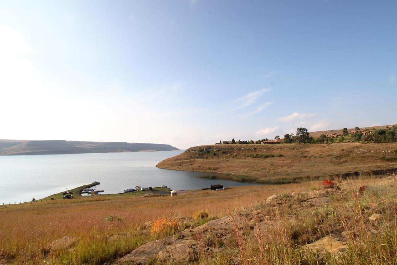 Hotel First Group Qwantani Harrismith Exterior foto